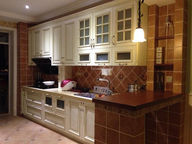 卧室梳妆台摆放技巧